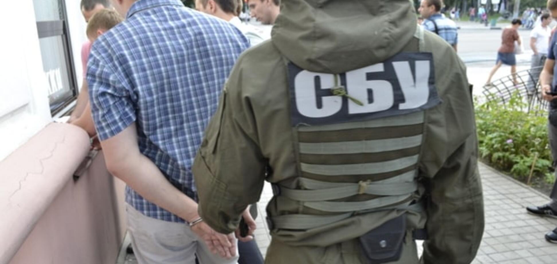 На Донбасі взяли на гарячому цінного шпигуна 'ДНР': відео допиту