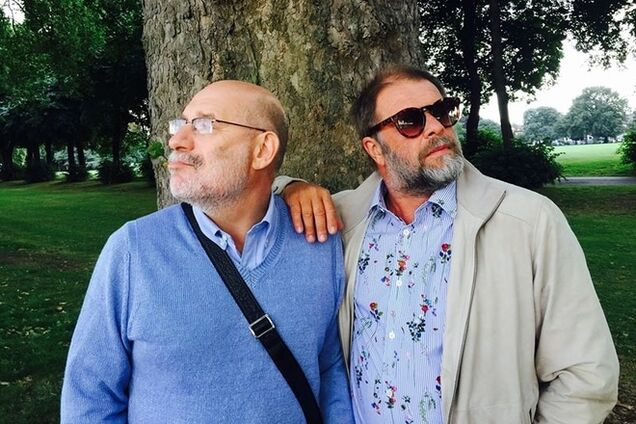 Акунин потроллил россиян за травлю Гребенщикова: фотофакт