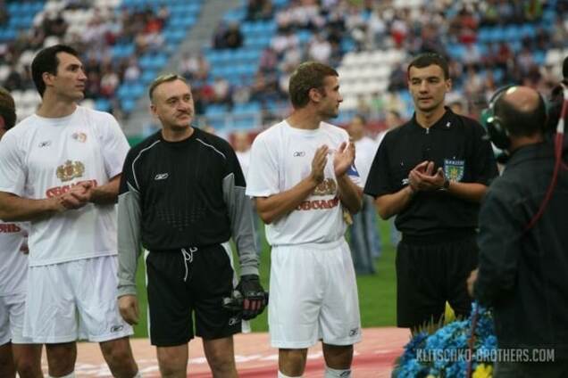 'Пропустил пять голов': Владимир Кличко рассказал, как играл в Милане