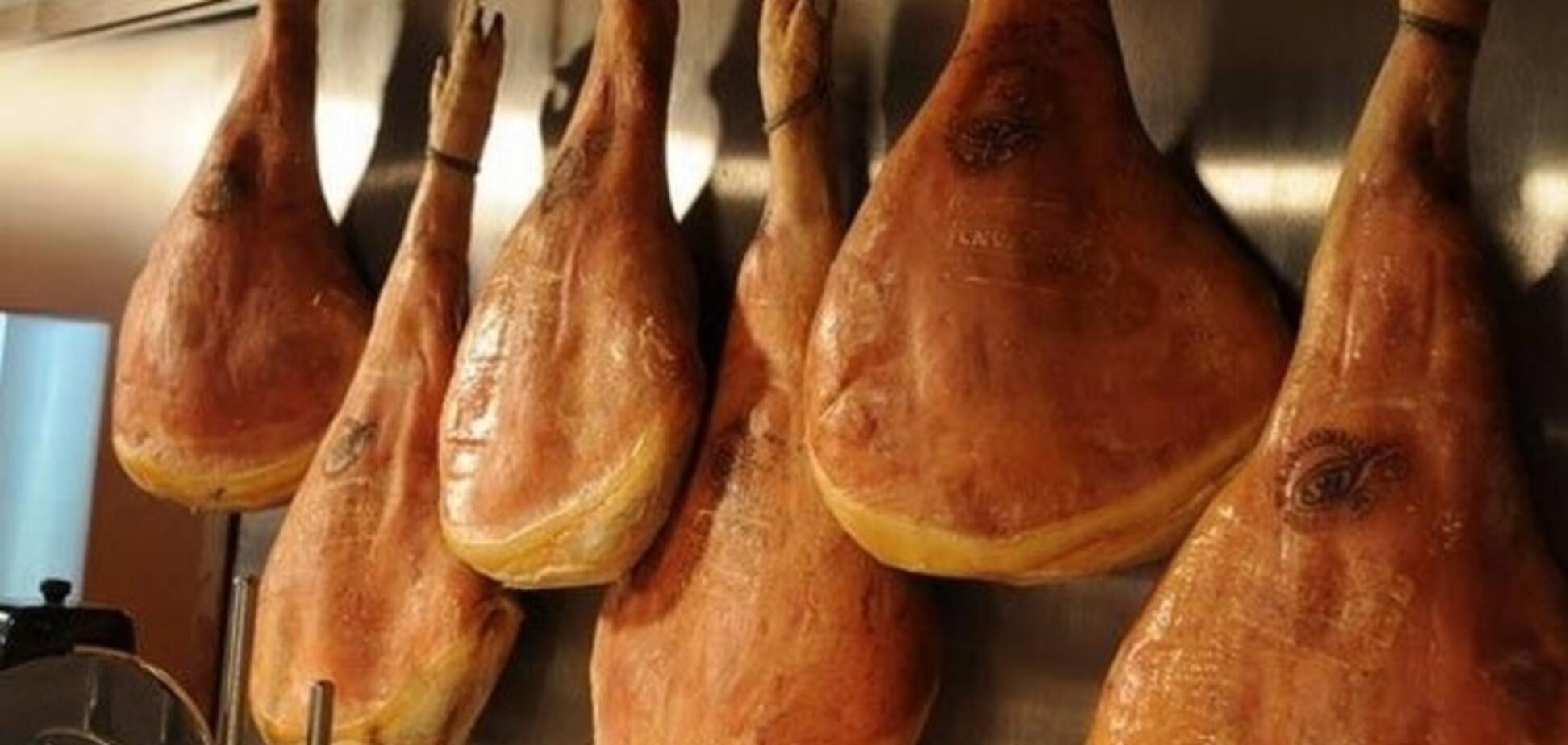 Деликатесы, спасенные от российской 'кремации', продают в Украине – журналист