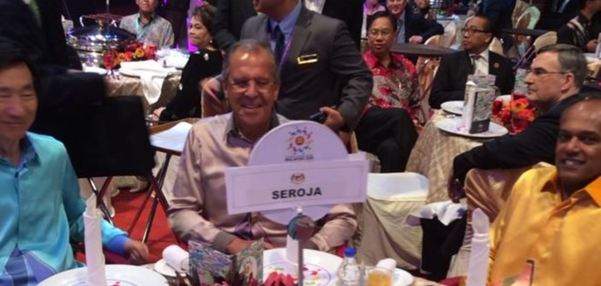 'Серожа'. В Малайзии ярко потроллили Лаврова: опубликованы фото