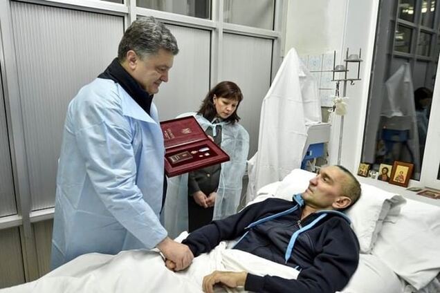 Порошенко доложили об освобождении трех бойцов АТО