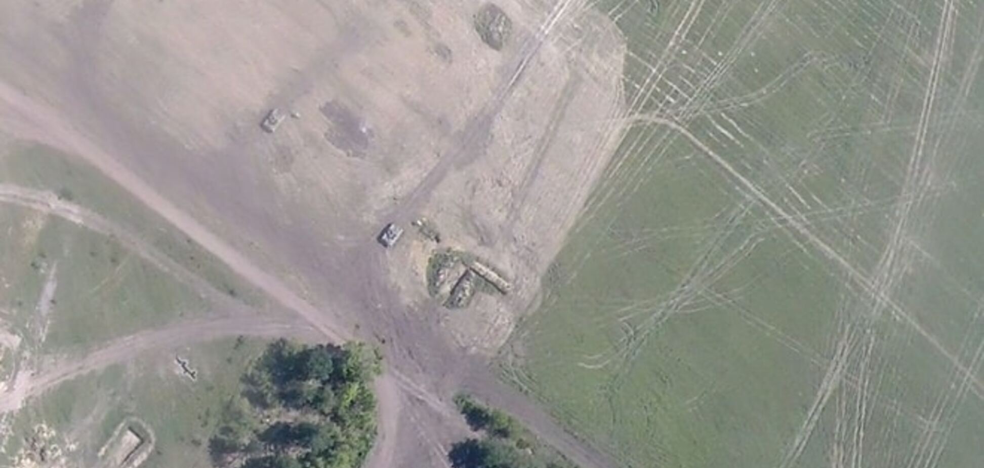 Безпілотник 'засік' танковий полігон терористів 'ДНР': фотофакт