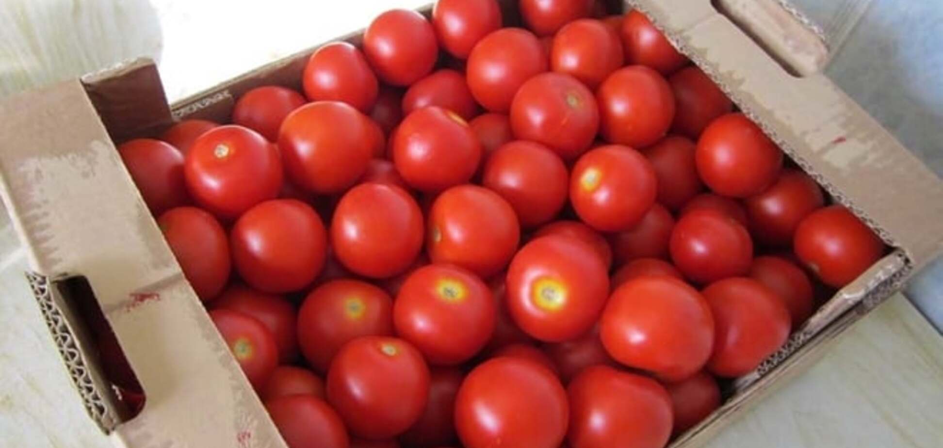 Не съем, так понадкусываю: в России водитель угнал фургон с 1,5 т санкционных помидоров