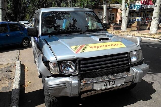 Мажор на BMW разбил автомобиль Минобороны, едущий за пленными: фотофакт