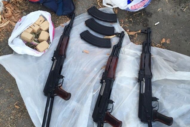 На Киевщине задержали торговцев оружием