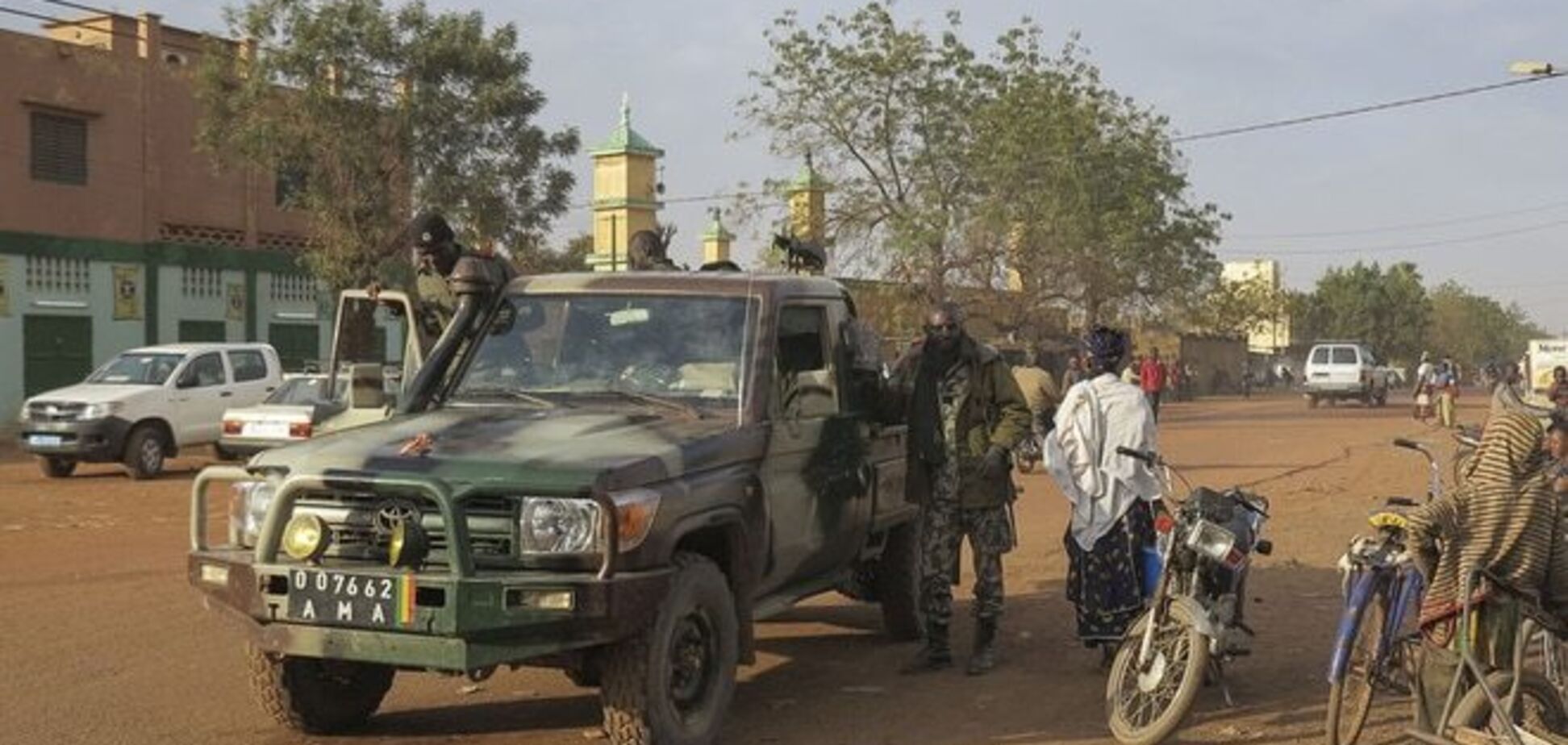 Захваченному в заложники в Мали украинцу удалось сбежать - СМИ