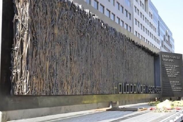 Фірташ планує приїхати до Вашингтона на відкриття пам'ятника жертвам Голодомору