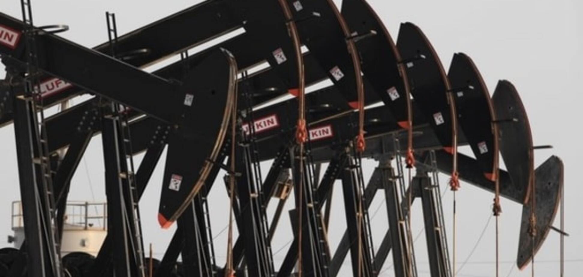 Цена на нефть снова начала снижаться