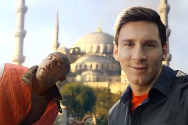 Мужчины в два раза чаще женщин переделывают селфи — исследование