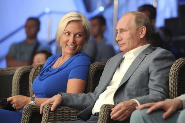 СМИ назвали имя новой любовницы Путина: фото сексуальной боксерши