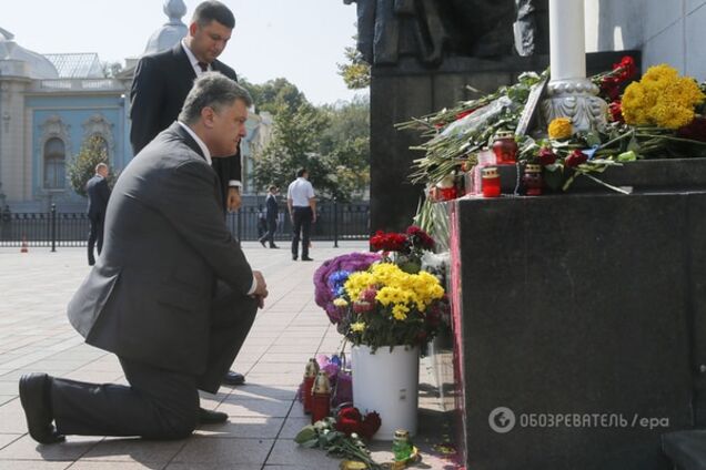 Бойня под Радой: Порошенко наградил жертв и пострадавших