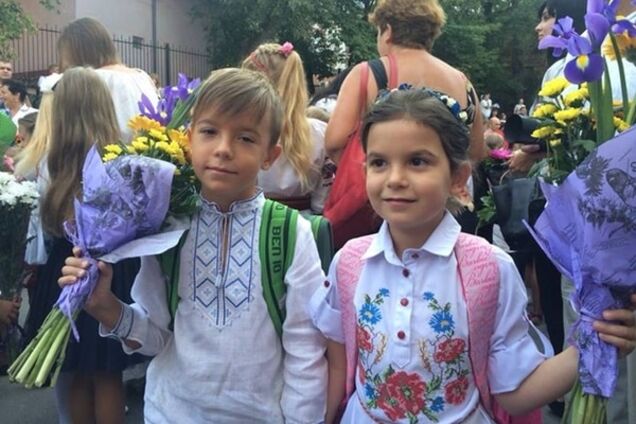 Как украинские политики провожали детей в школу: опубликованы фото