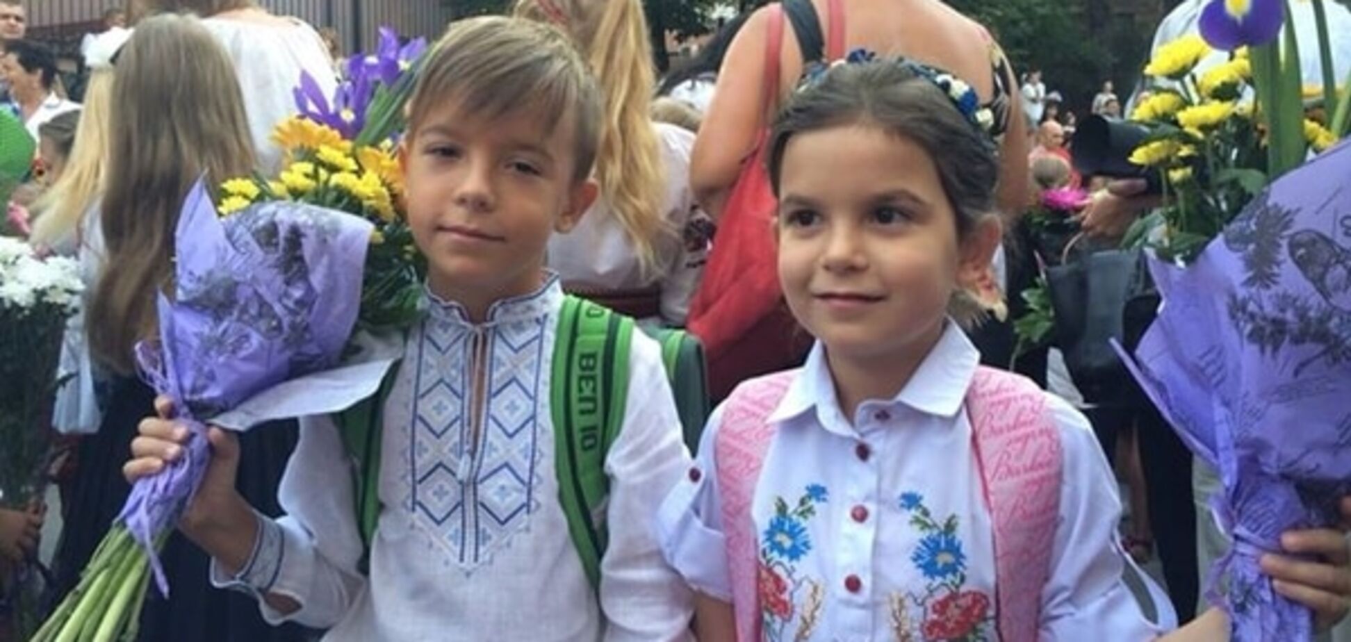 Как украинские политики провожали детей в школу: опубликованы фото