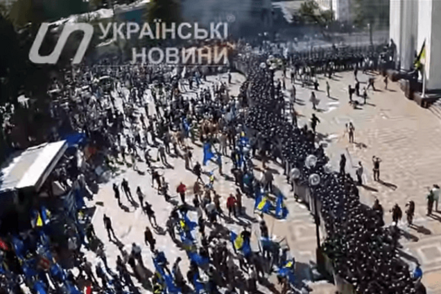 Дрон заснял драку перед взрывом под Радой: уникальные кадры