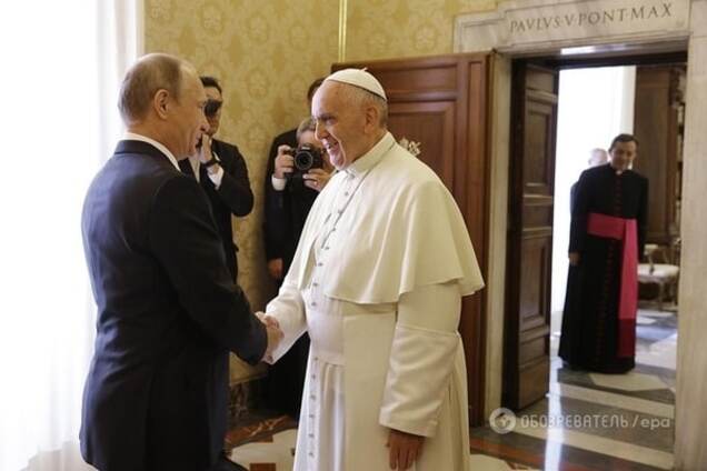 Побоялся опоздать? У Путина заявили, что встреча с Папой не планируется