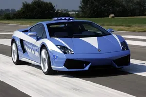 "У нас що, Дубаї?" У Авакова категорично спростували покупку Lamborghini для поліції
