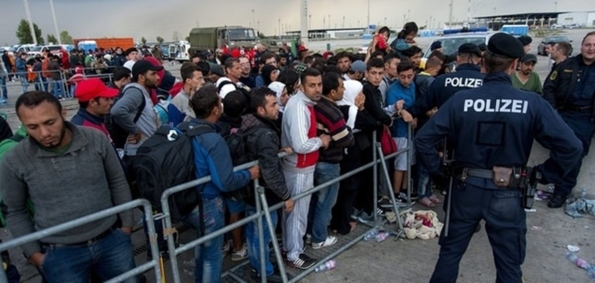 Угорщина зупинить мігрантів за допомогою армії