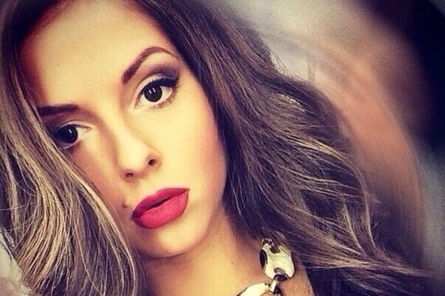 Обнаженная Нюша сделала пикантное селфи в ванной