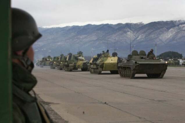 ЗМІ: Росія почала будувати величезну воєнну базу біля України