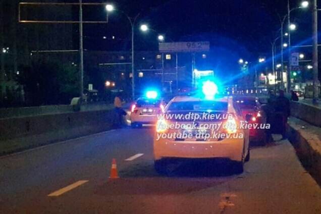 В Киеве произошло масштабное ДТП на Севастопольской площади: фото аварии