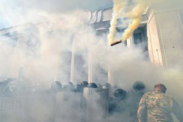 Неперервний потік політтехнологій