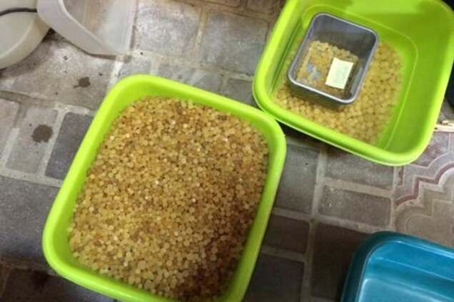 В Киеве обнаружили незаконный цех по переработке янтаря