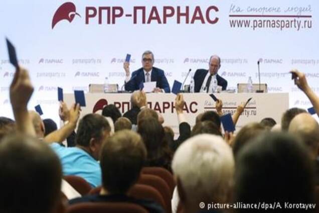 Комментарий: Оппозиция зря думает только об узнаваемости