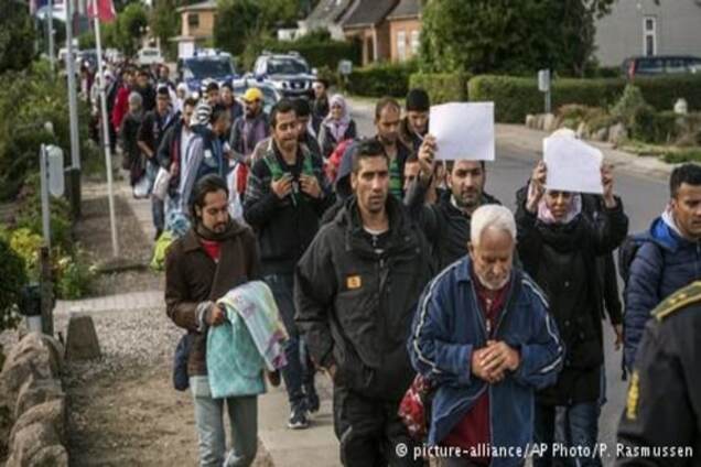 Дания борется с 'беженцами на шоппинге' и рискует расколом в правительстве