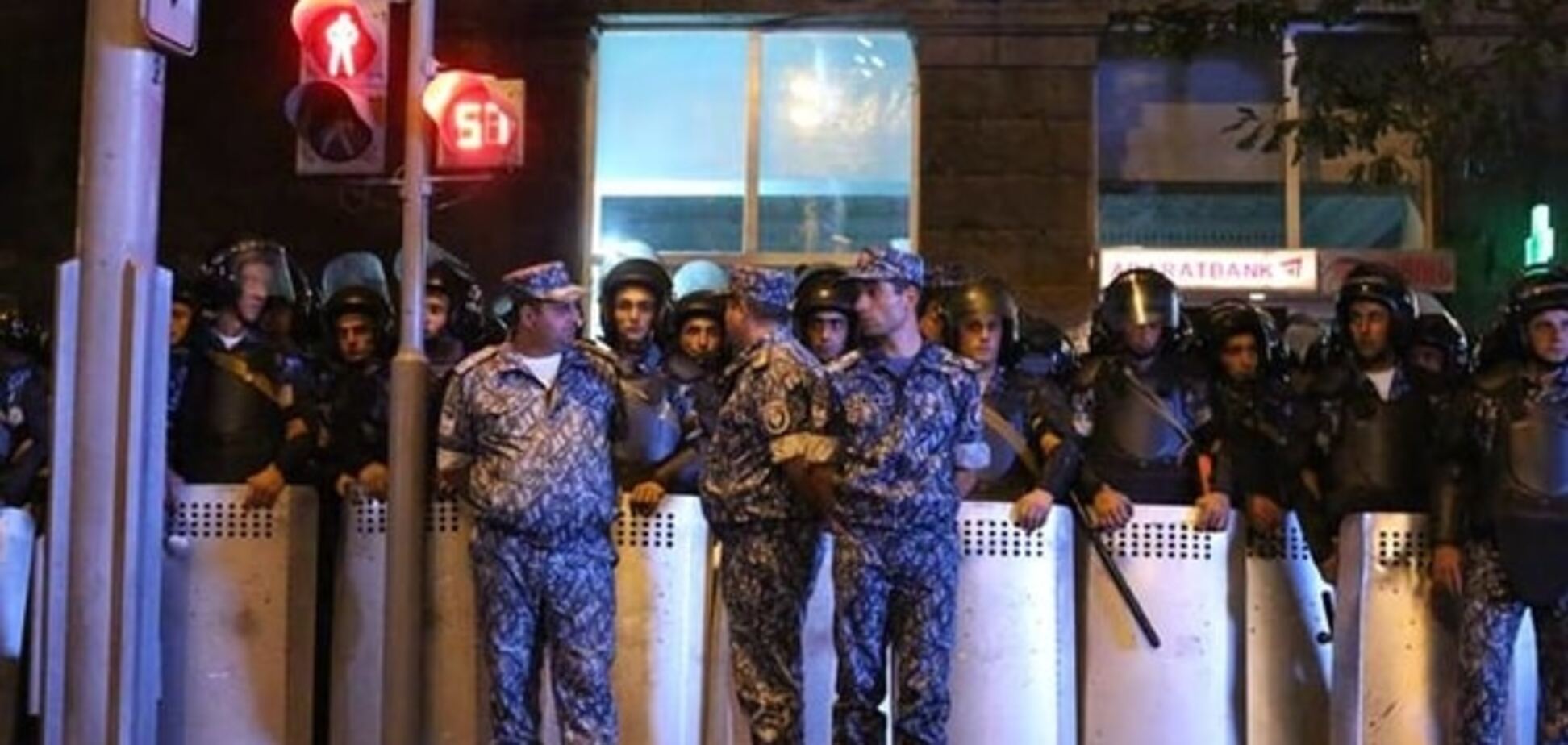 'Тарифный Майдан' в Ереване: полиция отпустила протестующих