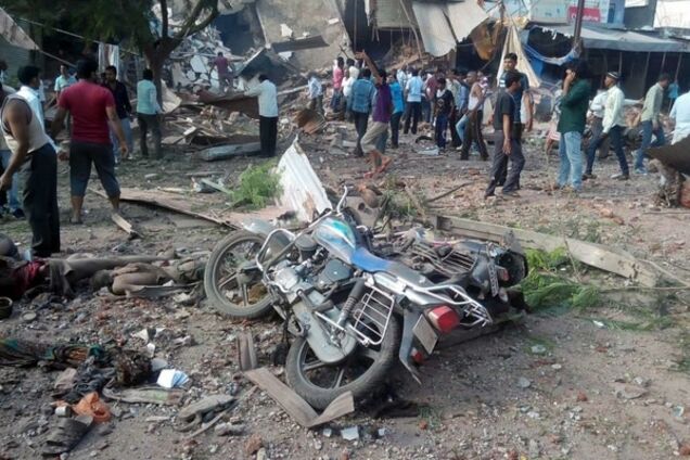 Двойной взрыв в индийском отеле: фотографии с места трагедии