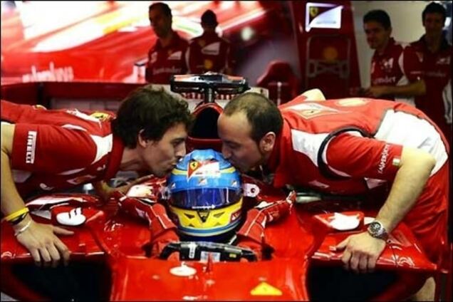 В Ferrari сделали из двукратного чемпиона мира козла отпущения
