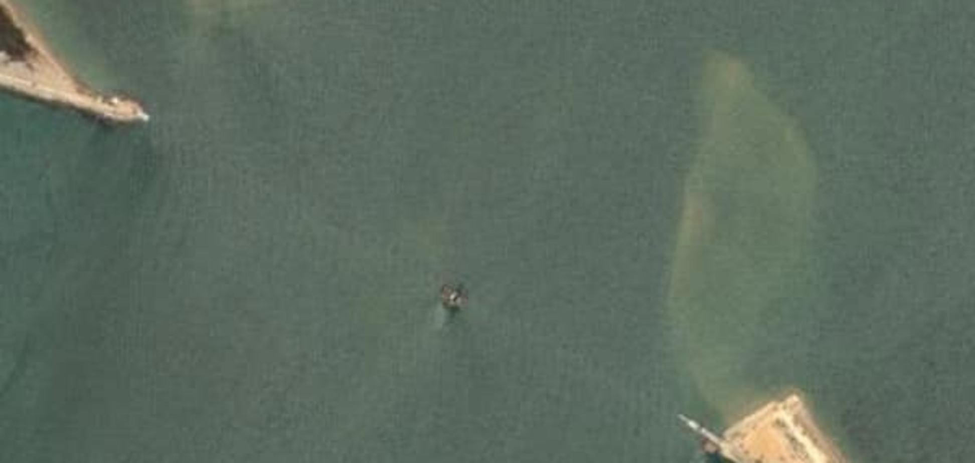 С высоты виднее: опубликованы спутниковые фото будущего Керческого моста