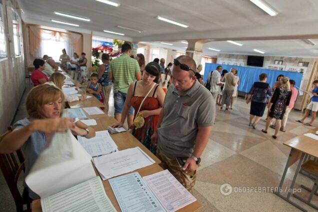 Росія проводить вибори в анексованому Криму