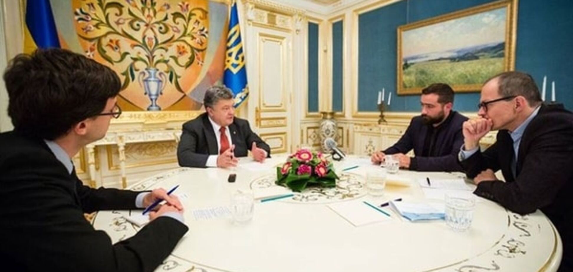 Порошенко спростував пропозицію про обмін Сєнцова і Кольченко