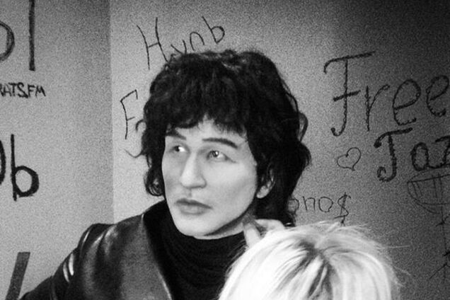 Как две капли! Из украинского рэпера сделали Цоя. Опубликованы фото