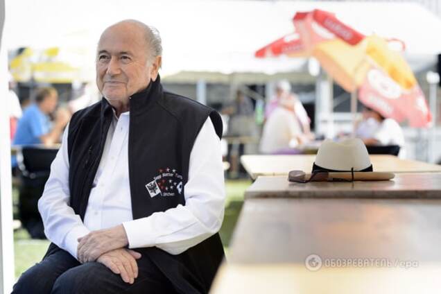 В ФИФА новый скандал! Блаттер 'слил' два чемпионата мира