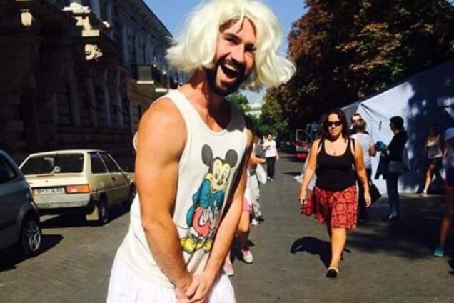 Кончіта Вурст по-одеськи: у масовому жіночому забігу помітили чоловіка у спідниці. Фотофакт