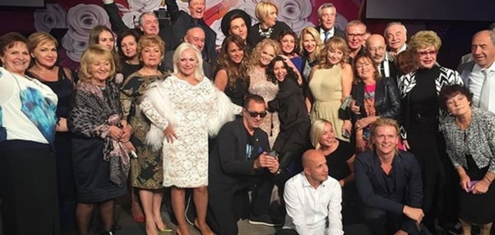 Заворотнюк и Розенбаум развлеклись на юбилее Долиной