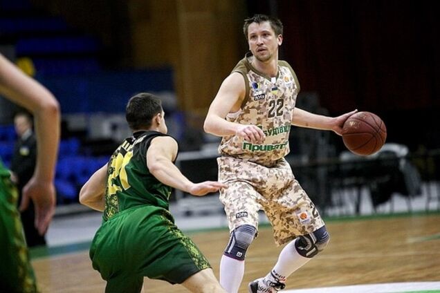 Захисник збірної України розповів про продовження клубної кар'єри