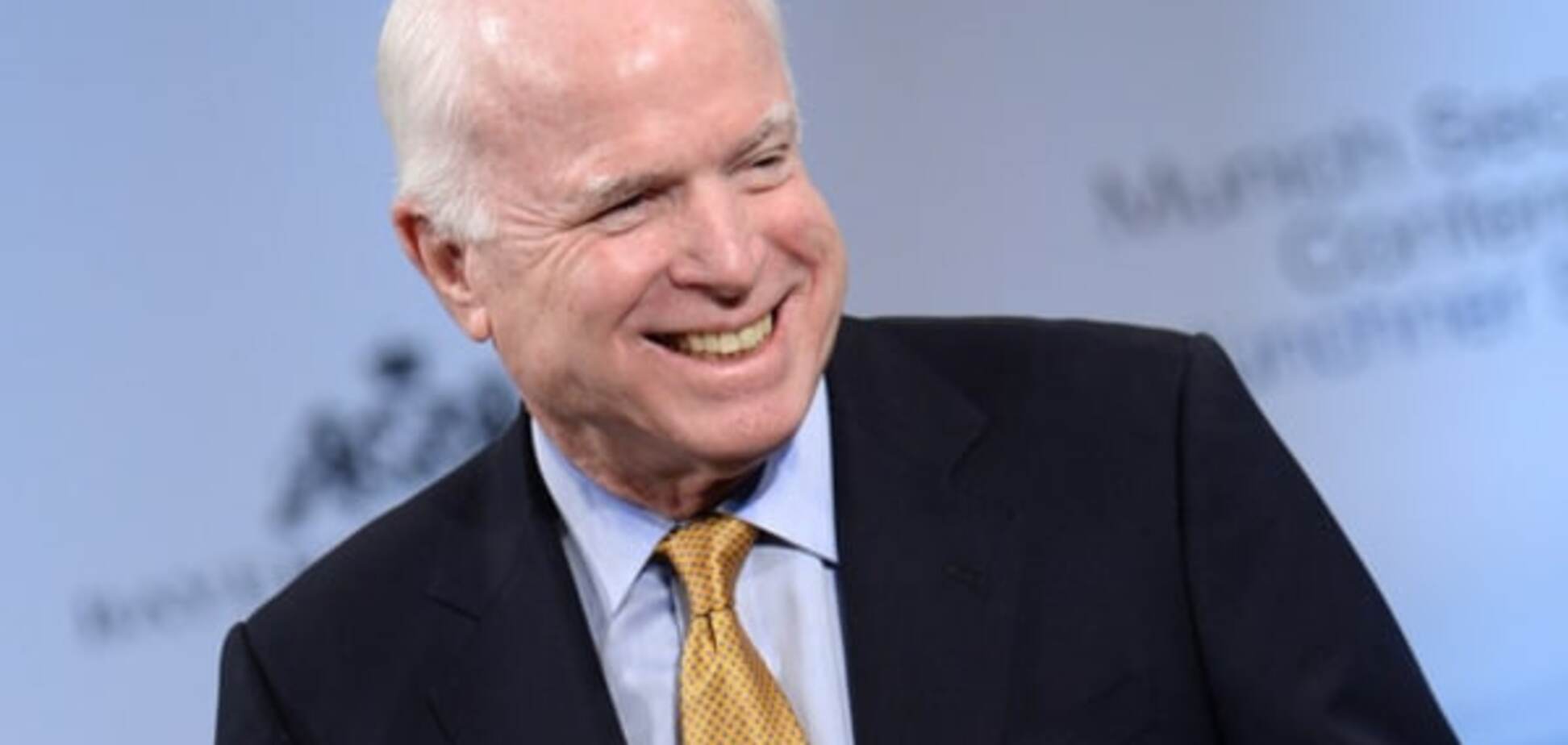 Маккейн потроллил планируемые террористами 'выборы' на Донбассе