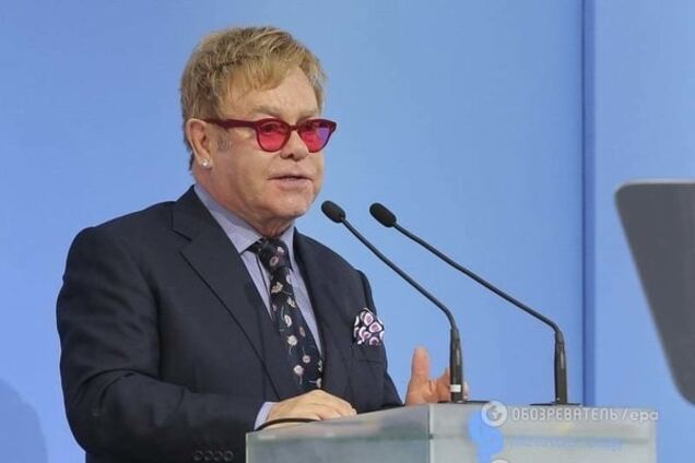 После выступления Элтона Джона в Киеве певцу позвонил Путин