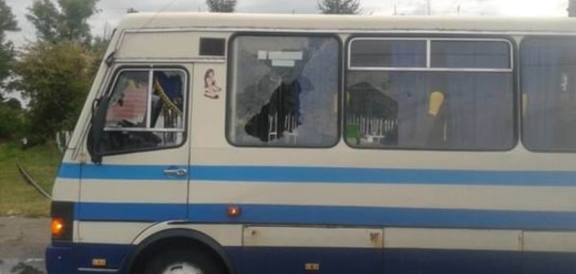 На Київщині 'месники' з битою напали на маршрутку