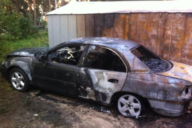 В Киеве неизвестные устроили массовый поджог автомобилей
