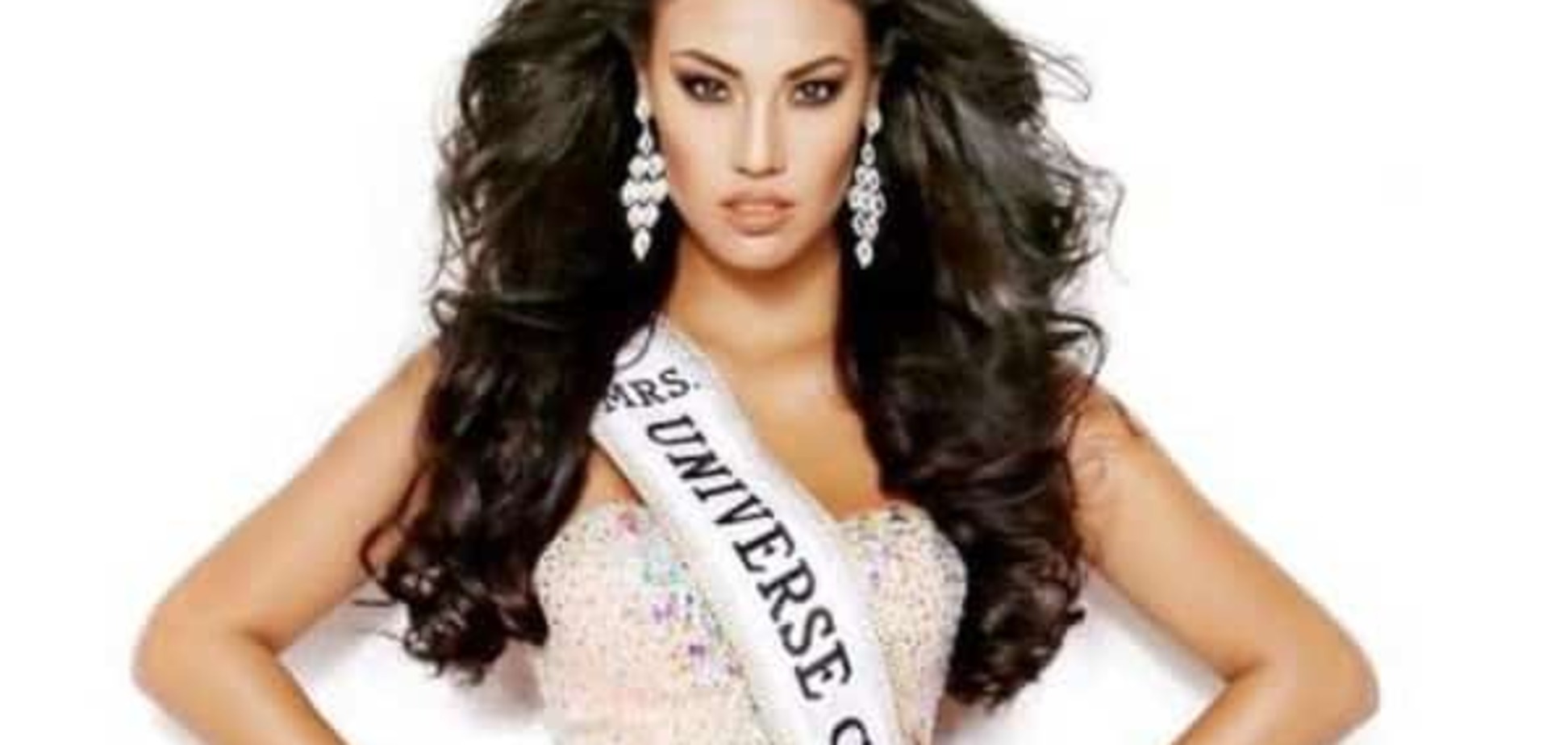 'Миссис Вселенная' поразила детскими снимками: очки и неправильный прикус