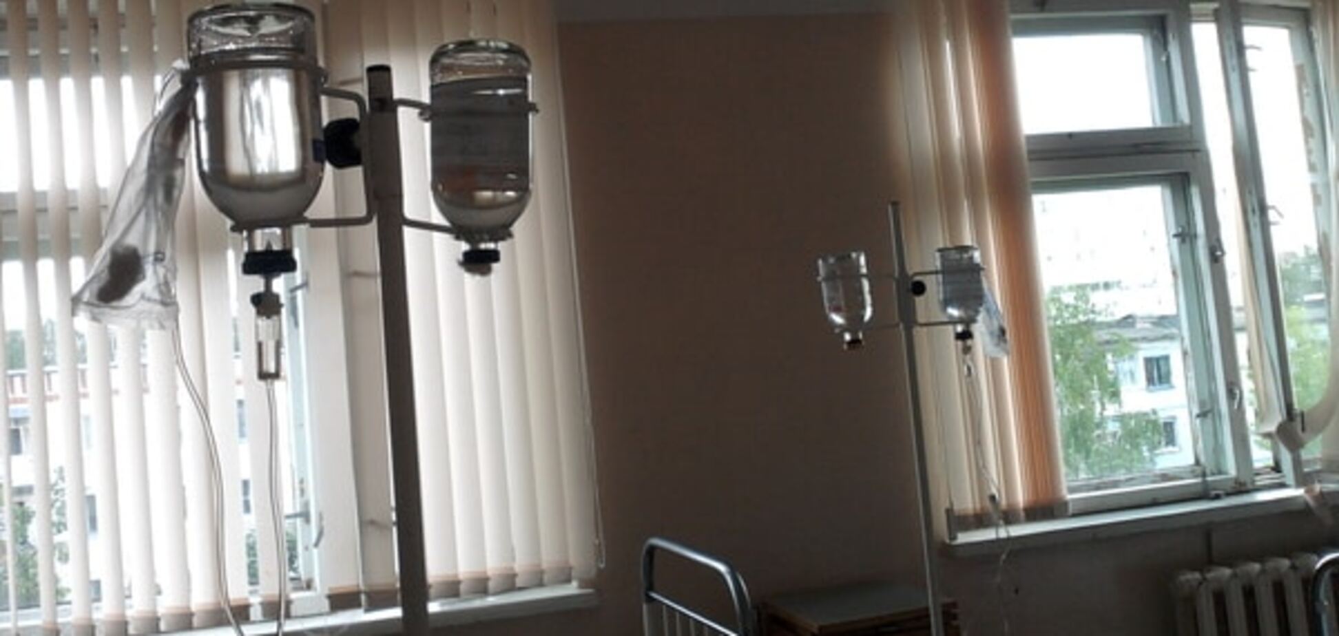 На Львовщине 13 человек со свадьбы попали прямо в больницу