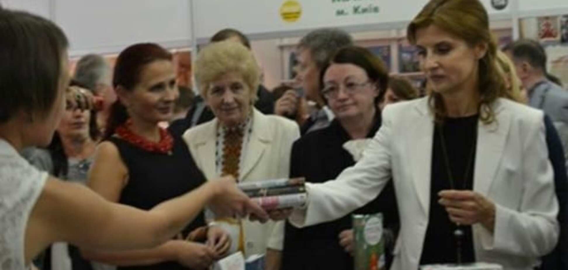 Стало известно, какие книги читает Марина Порошенко