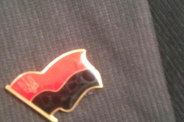 'Штирлиц еще не был так близко к провалу': милиция перепутала флаг 'ДНР' с флагом УПА