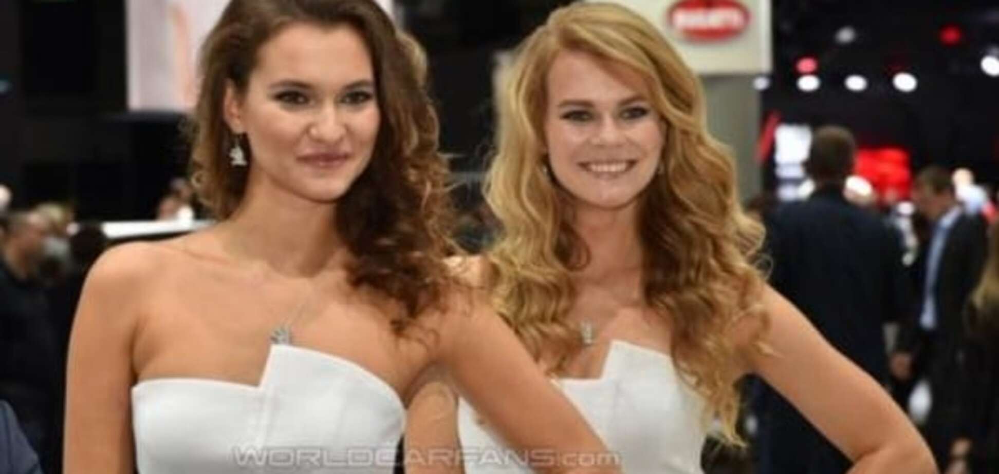 Девушки Франкфуртского автосалона 2015: день второй