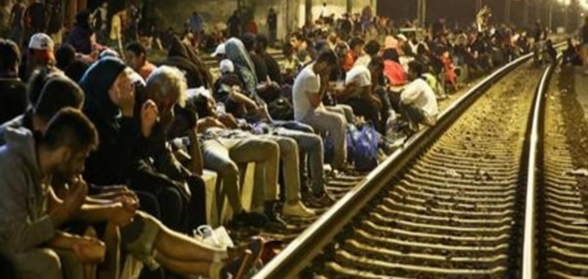 Тисячі біженців штурмують поїзди в Хорватії